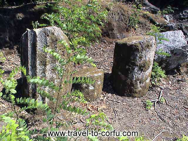  MON REPOS - Many ancient and medieval sights are situated in Mon Repos.