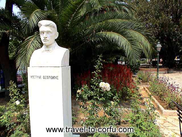 BOSCETO GARDEN - In the garden have been placed the statues of eminent people of Corfu.