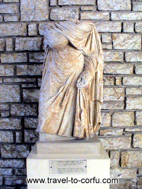 ARCHAEOLOGICAL MUSEUM OF CORFU - The colection with the statues impresses every visitor.